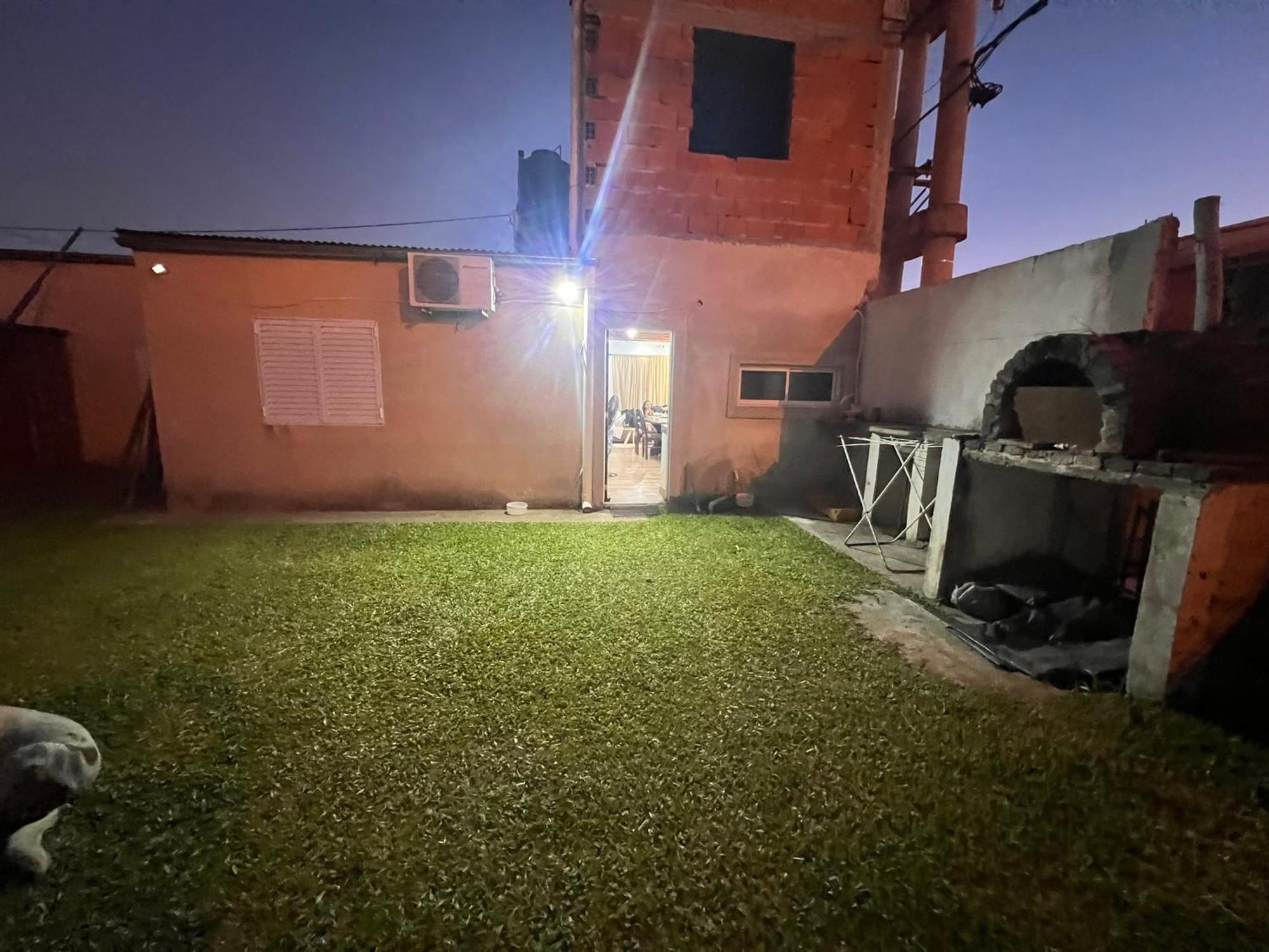 Casa De Dos En Adela A 10 Minutos Del Centro 7 Personas Se Aceptan Mascotas Concordia